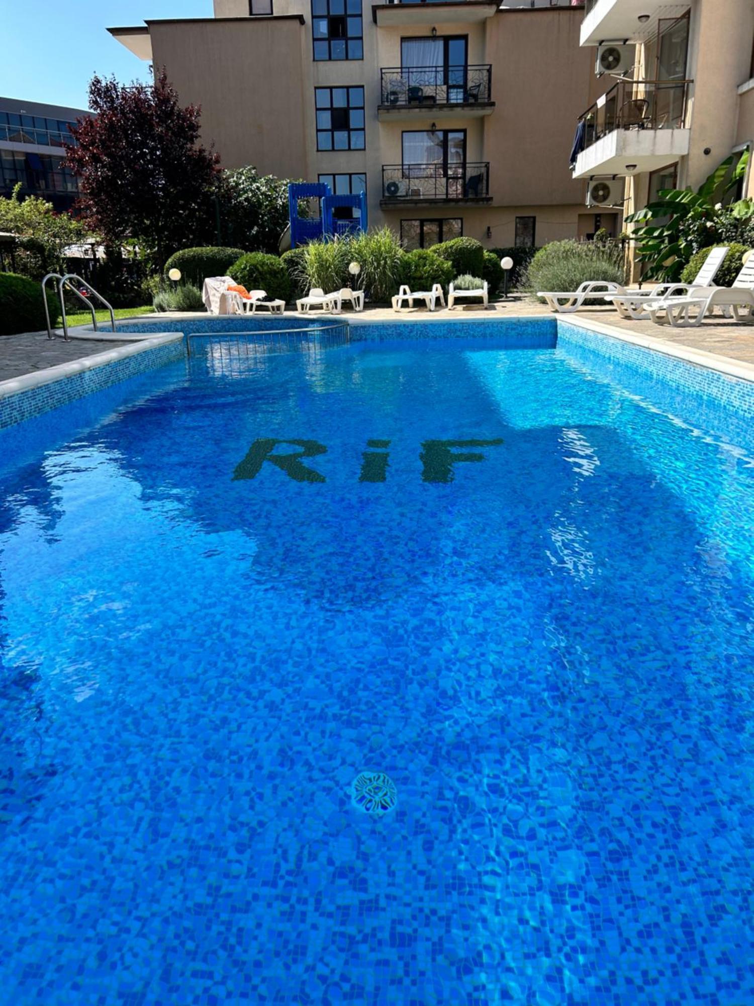 Голям Апартамент С Прекрасна Гледка Кьм Морето Ravda Extérieur photo